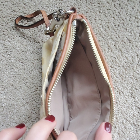 Coach Clutch - Picture 3 of 5